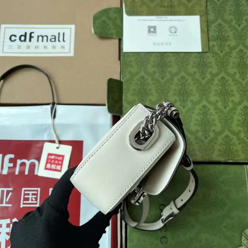 092 Smart Luxurious Bags GUI2 - Streamlined  Bags