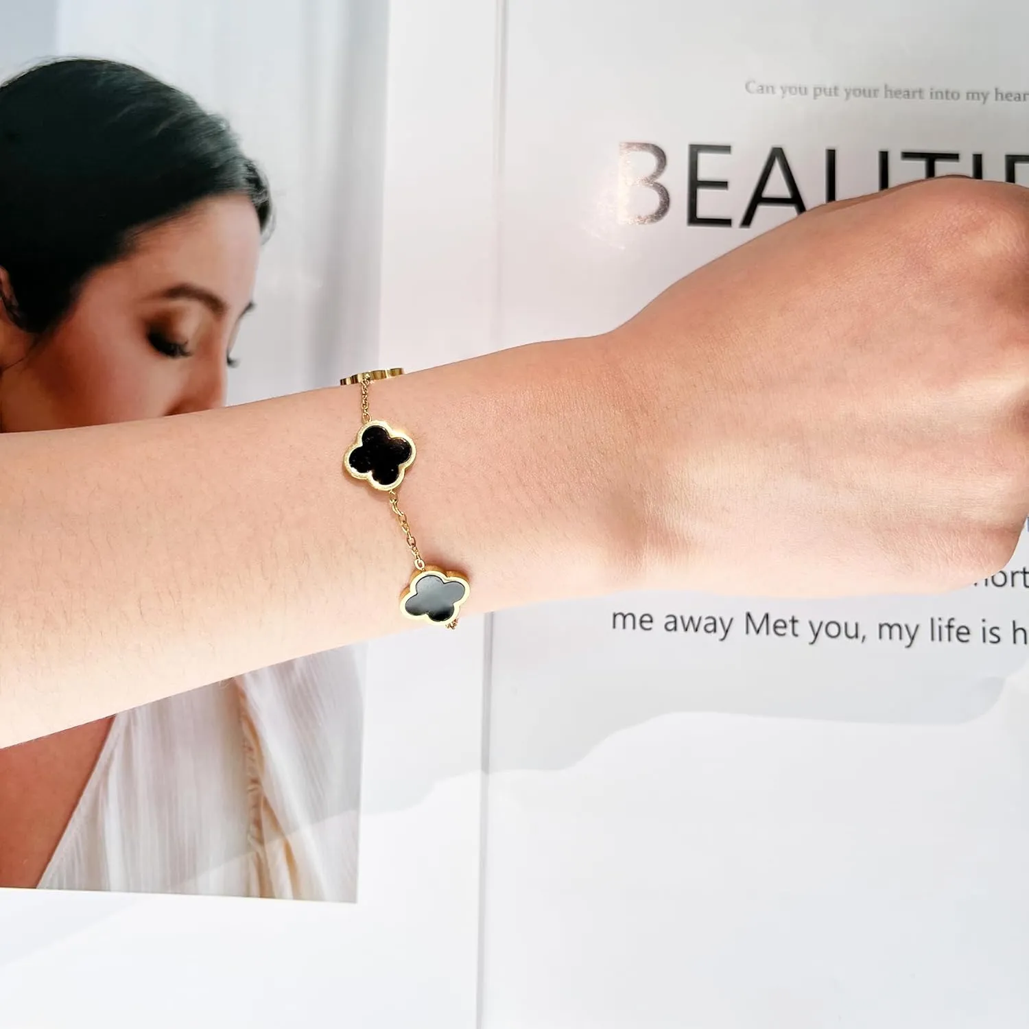 18K Gold Plated Clover Lucky Bracelet for Women White/Black/Red/Green Flower Four Leaf Link Bracelets Trendy Jewelry Gifts for Women