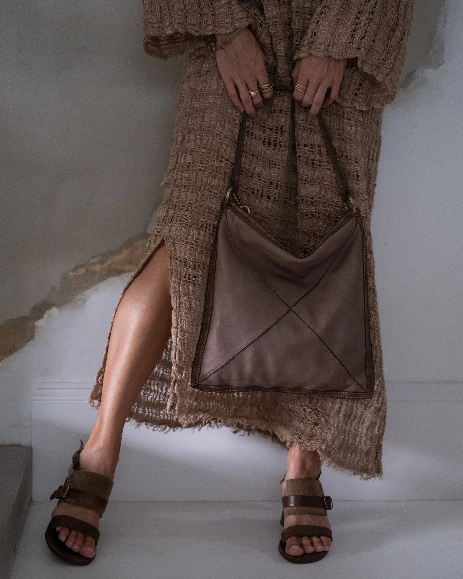 ADA - FLAT SHOULDER BAG