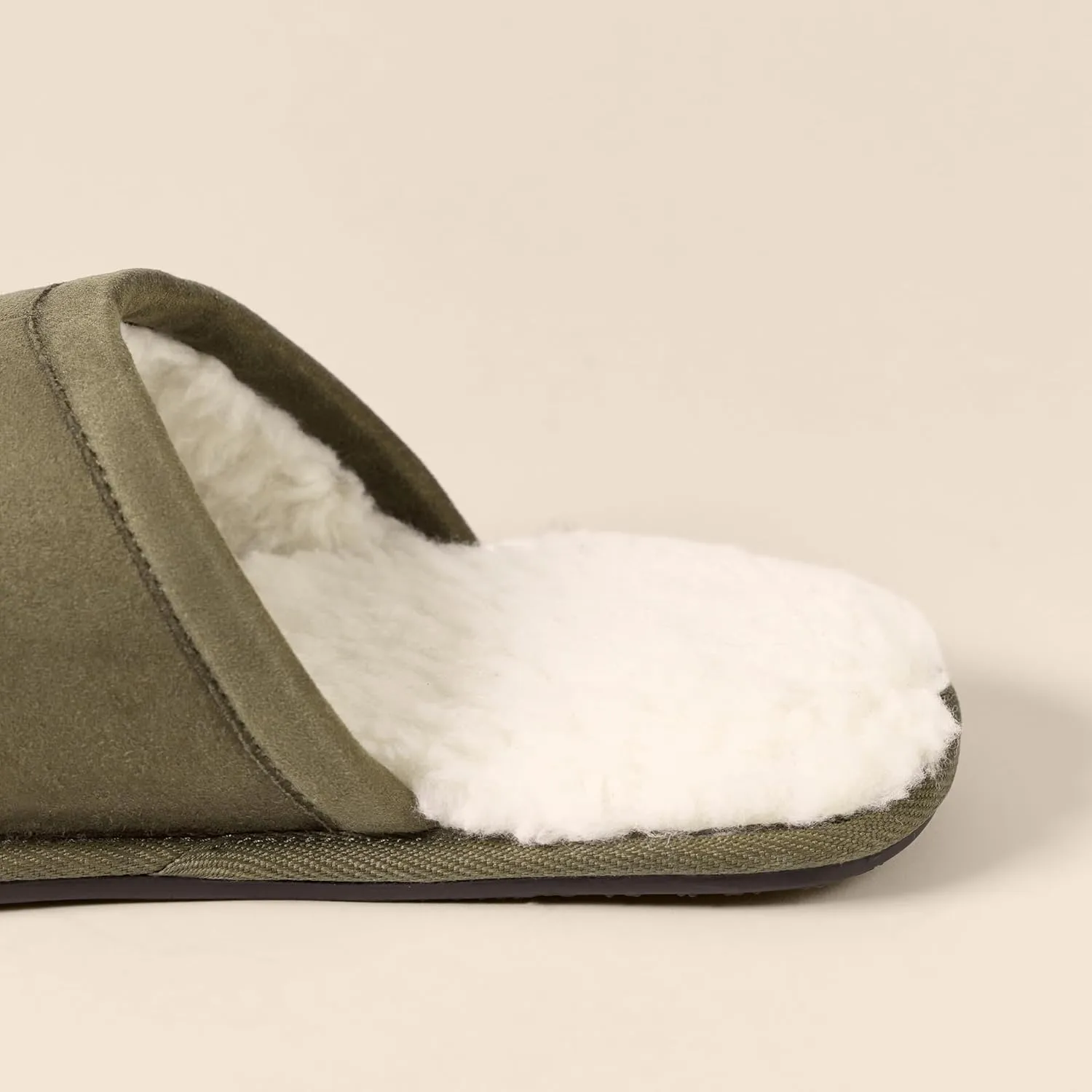 Amazon Essentials Cozy Slippers, House Shoes for Men