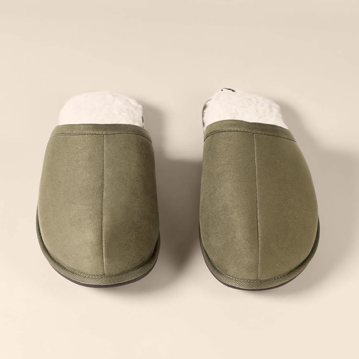 Amazon Essentials Cozy Slippers, House Shoes for Men