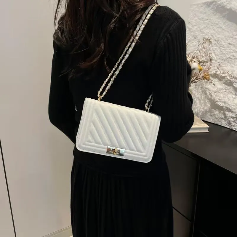 Casual Thread Lock Trendy Personalized Fashion Small Square Bag for WomenChain Simple Single Shoulder Crossbody Bag