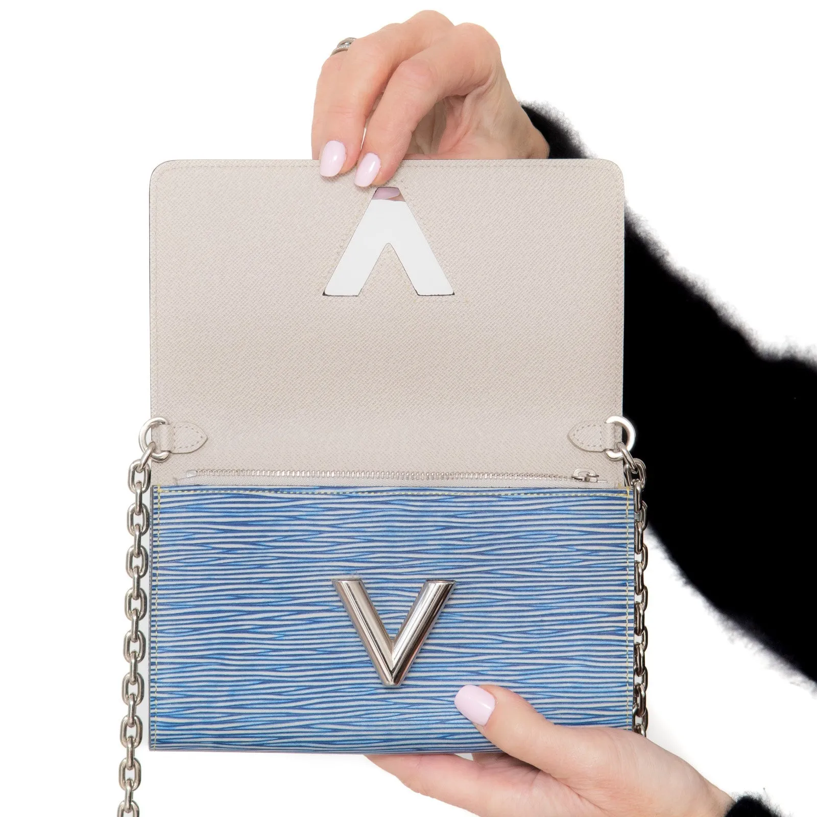 Chain Streamlined shipping Wallet Epi Leather Vuitton Artistic Light On Chain Twist Bag Denim Louis