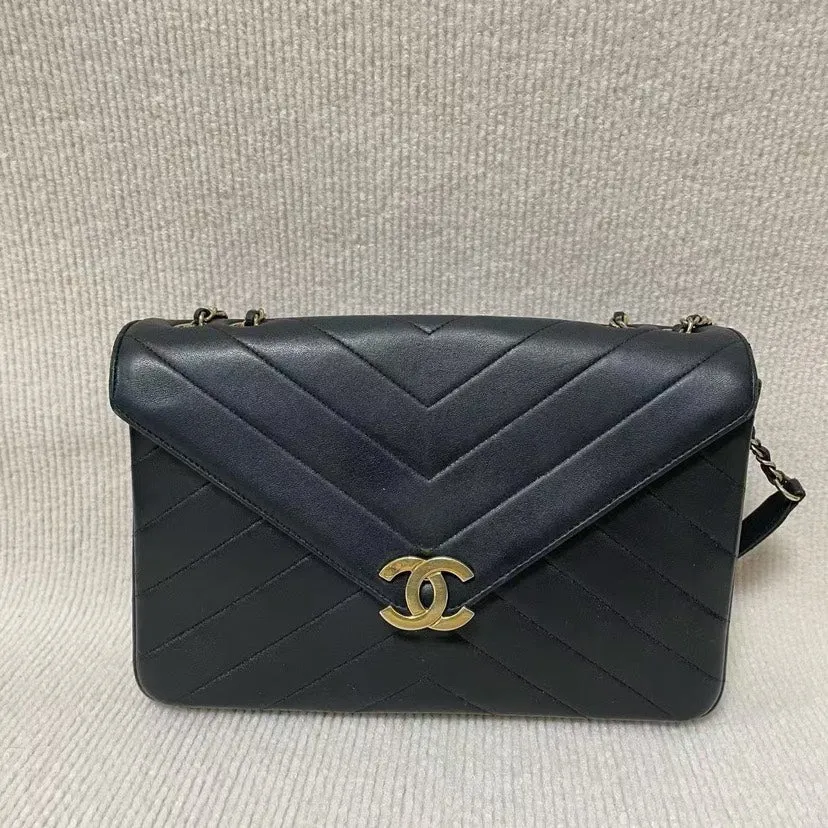 Chanel Black Chevron Leather Shoulder Bag Preloved 5022605