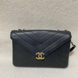 Chanel Black Chevron Leather Shoulder Bag Preloved 5022605
