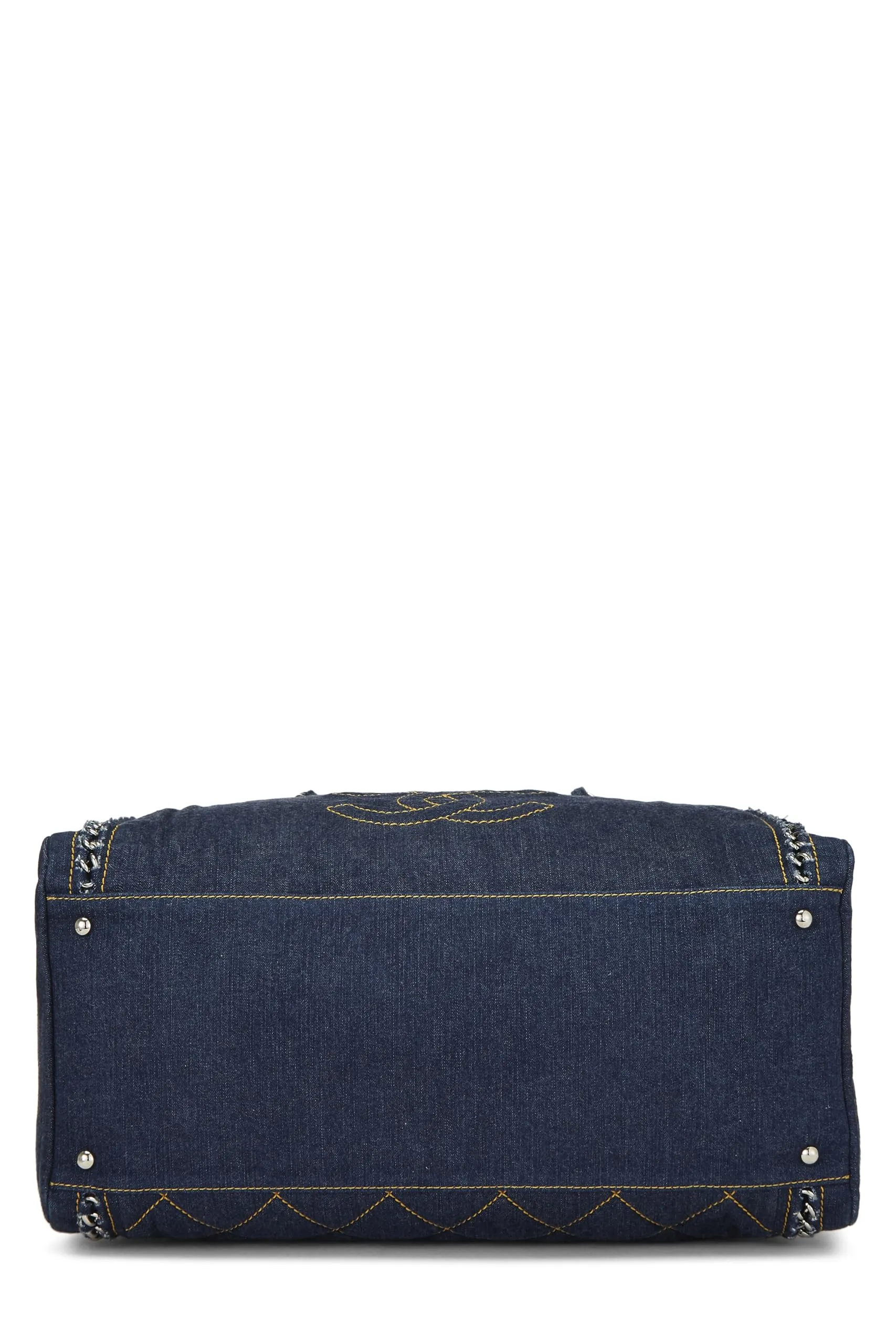 Chanel,  Blue Denim Luxe Ligne Bowler Large, Blue