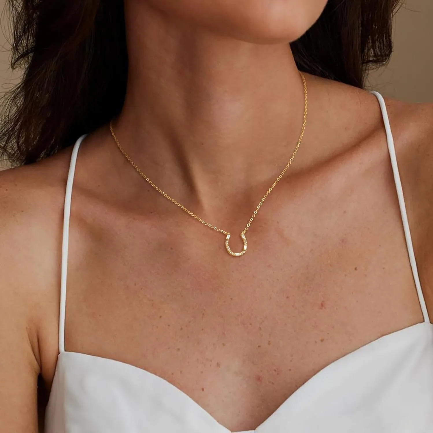 CHESKY Gold Diamond Pendant Necklace for Women, Dainty 14K Gold Plated CZ Pendant Necklace Trendy Cubic Zirconia Choker Necklaces for Women Simple Gold Everyday Jewelry Gifts