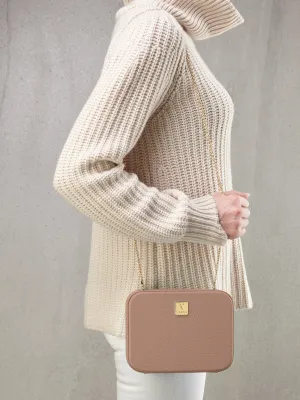 Clutch in Powder Pink
