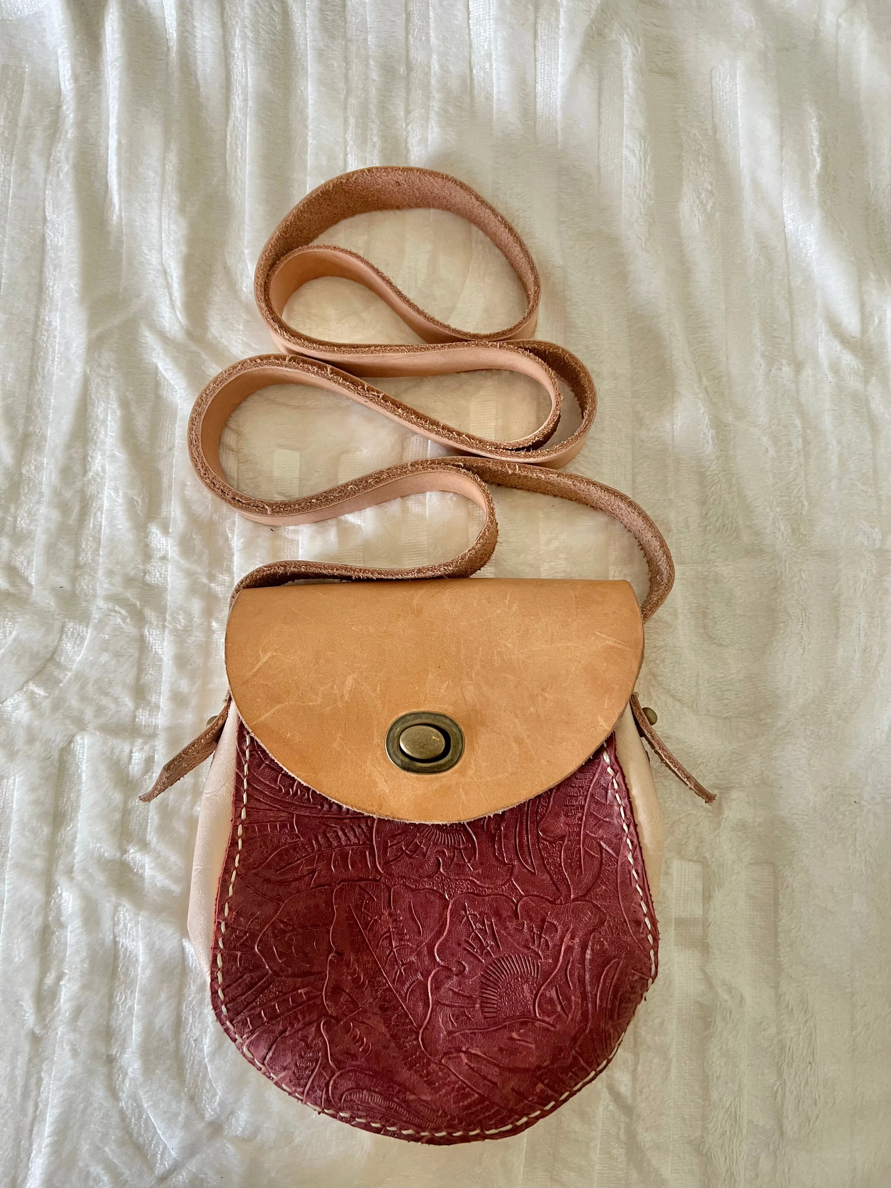 Crossbody & Handbags