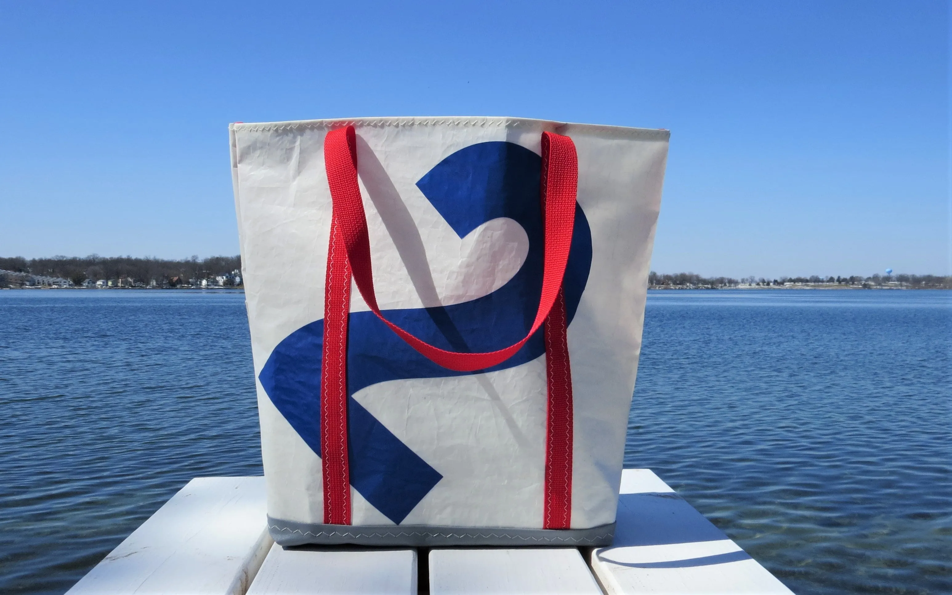 Customizable Medium Zip Sail Tote Bag
