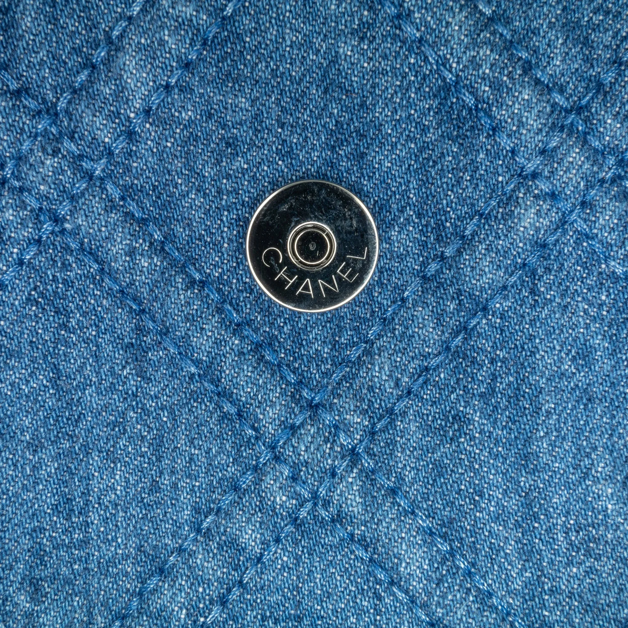 Denim 19 Phone Holder with Chain