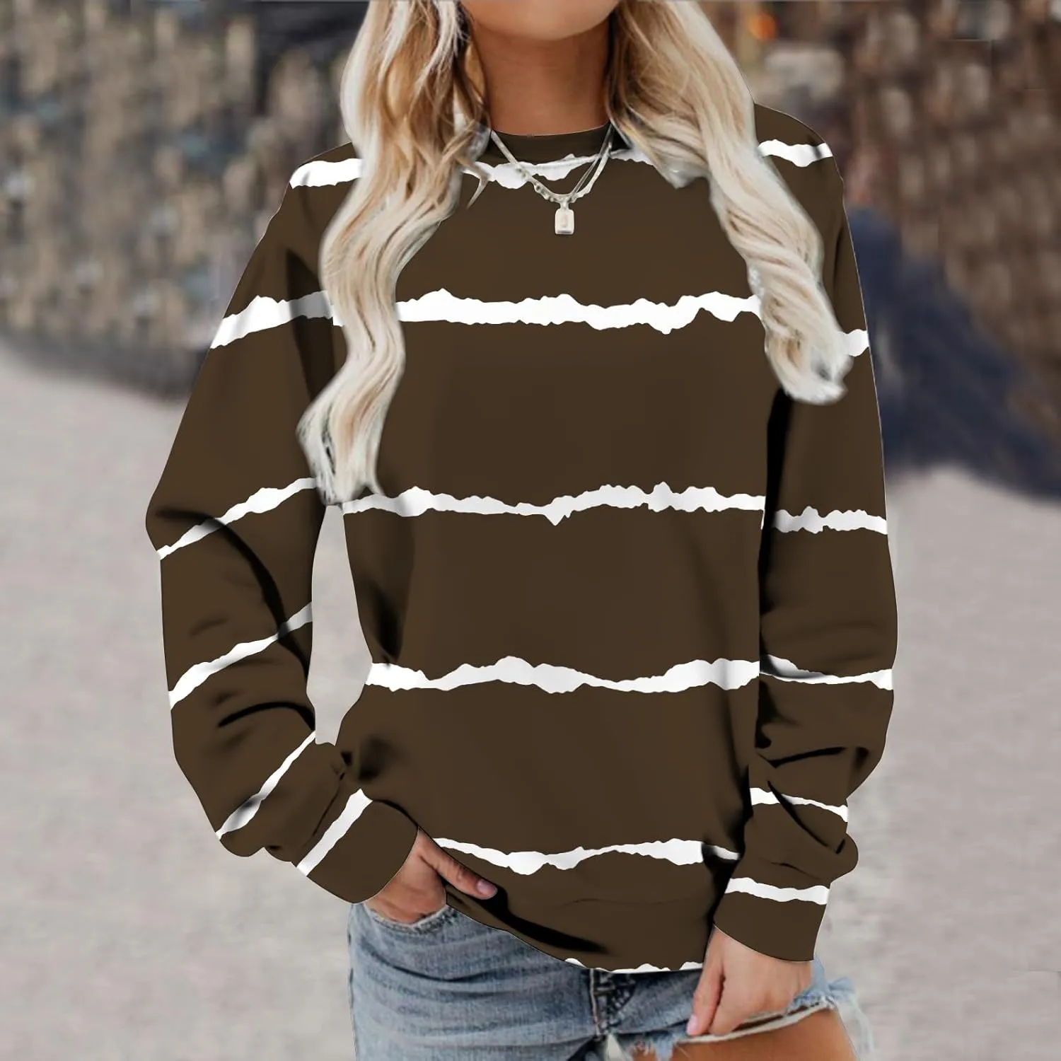 DOLKFU Sweatshirt for Women 2023 Fashion Long Sleeve Crewneck Shirts Blouse Striped Print Tops Casual Loose Blouses