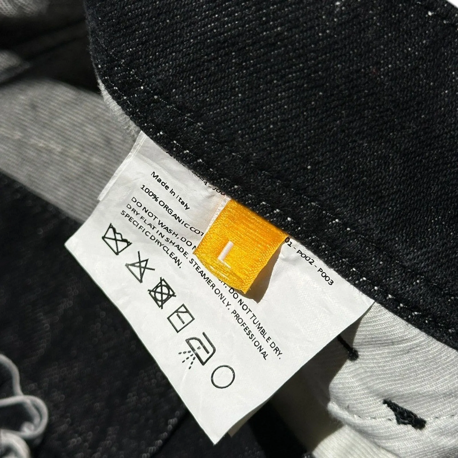Exposed chain link stitch denim