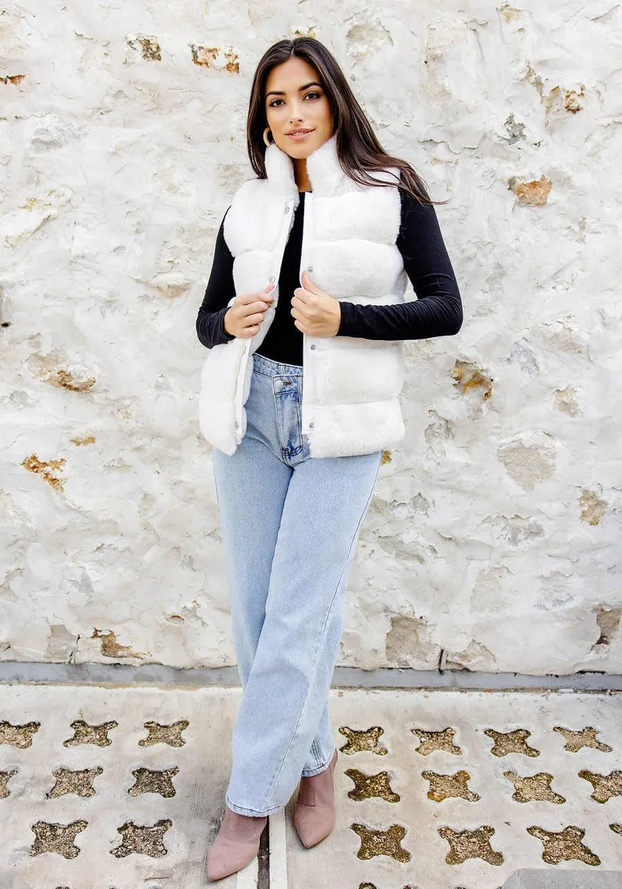 Fabulous-Furs Donna Salyers Faux Fur Posh Snap Vest
