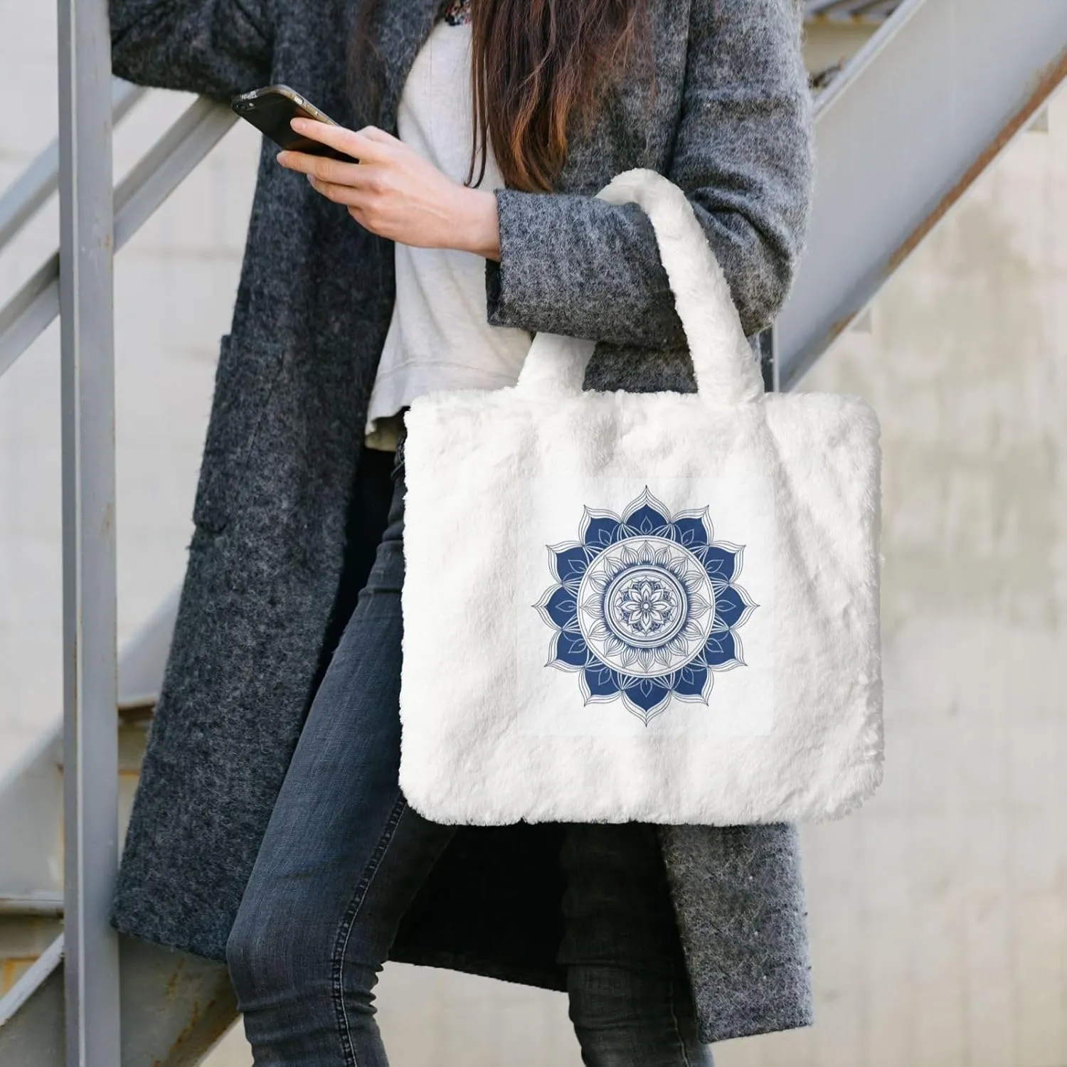 Fluffy Bag Purse, Winter Faux Fur Bags for Women Furry Tote Bag Fuzzy Shoulder Handbags