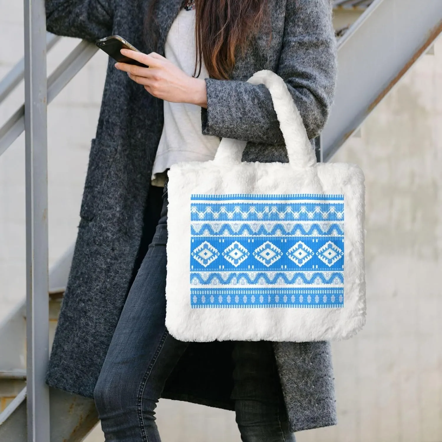 Fluffy Tote Bag, Winter Furry Purse for Women Faux Fur Bag Plush Purse Fuzzy Shoulder Handbag