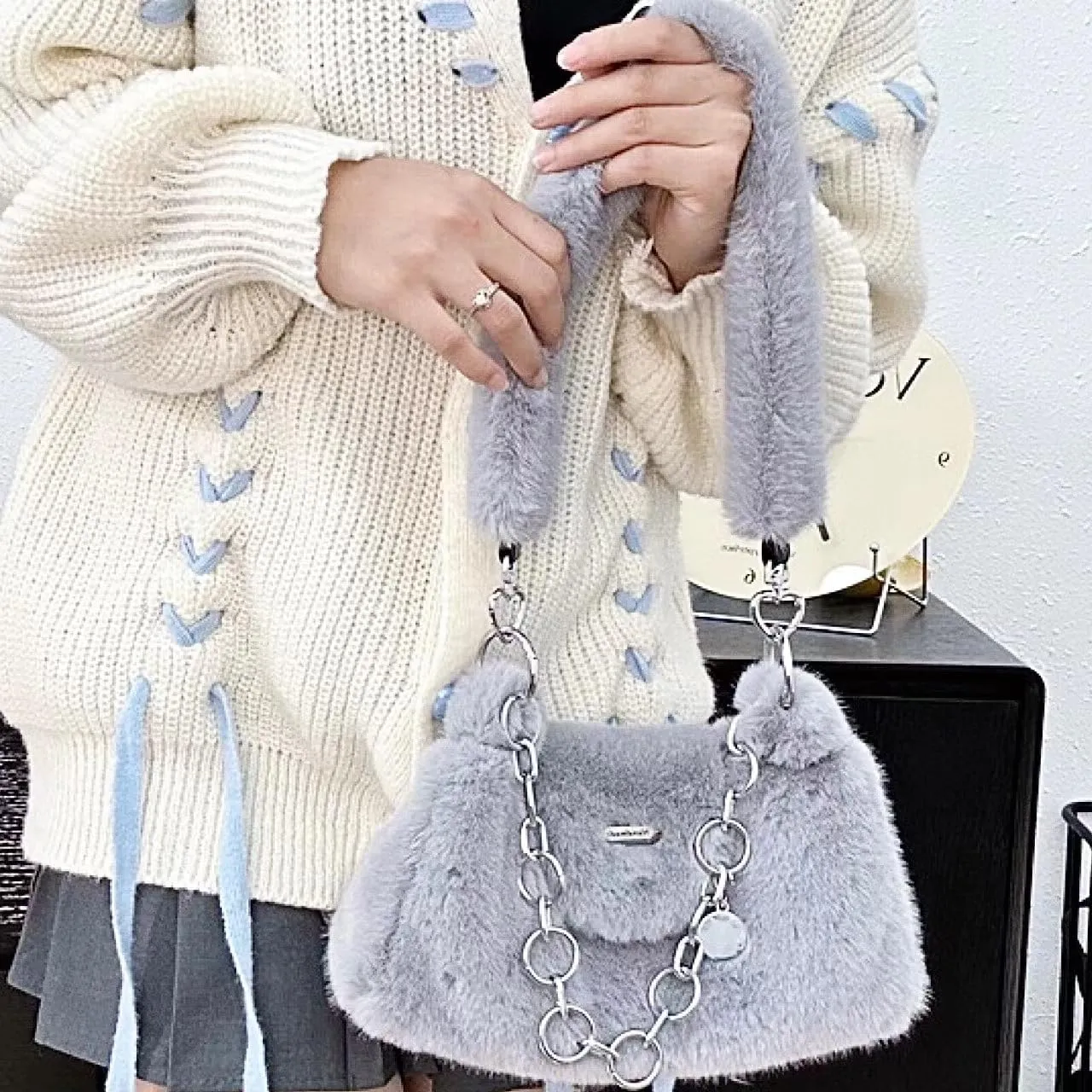 Fluffy Underarm Bag Soft Cloud Bag Cute Furry Purse Handbags with Chain Fluffy Fuzzy Shoulder Bag for Women Girls
