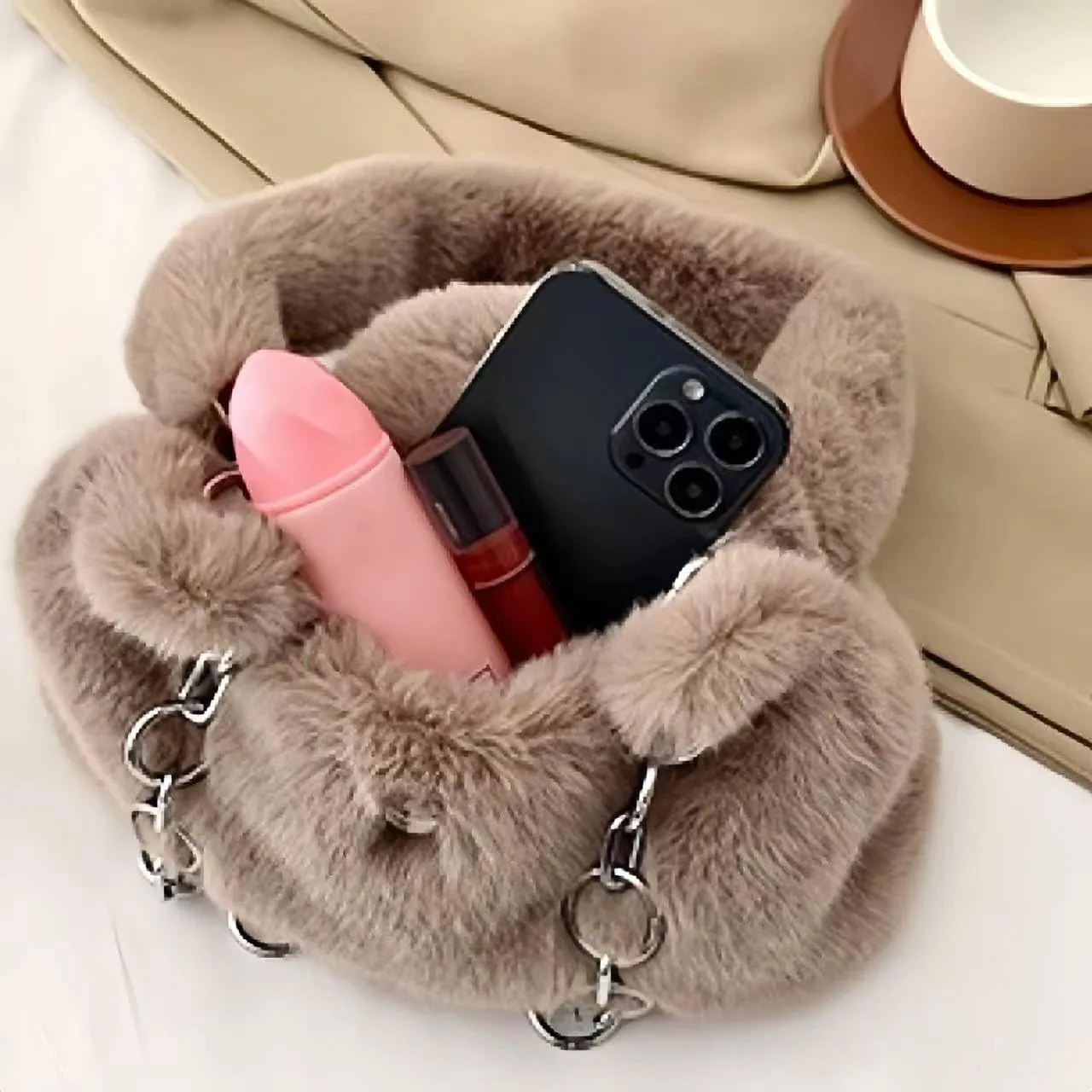Fluffy Underarm Bag Soft Cloud Bag Cute Furry Purse Handbags with Chain Fluffy Fuzzy Shoulder Bag for Women Girls