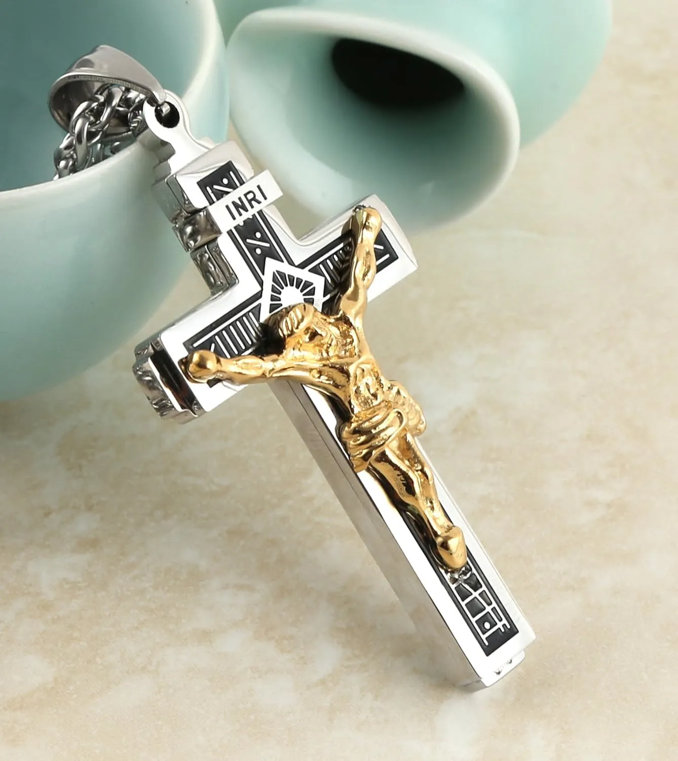 HZMAN Catholic Jesus Christ on INRI Cross Crucifix Gold Silver Tone stainless steel Pendant Necklace 22 2 Chain