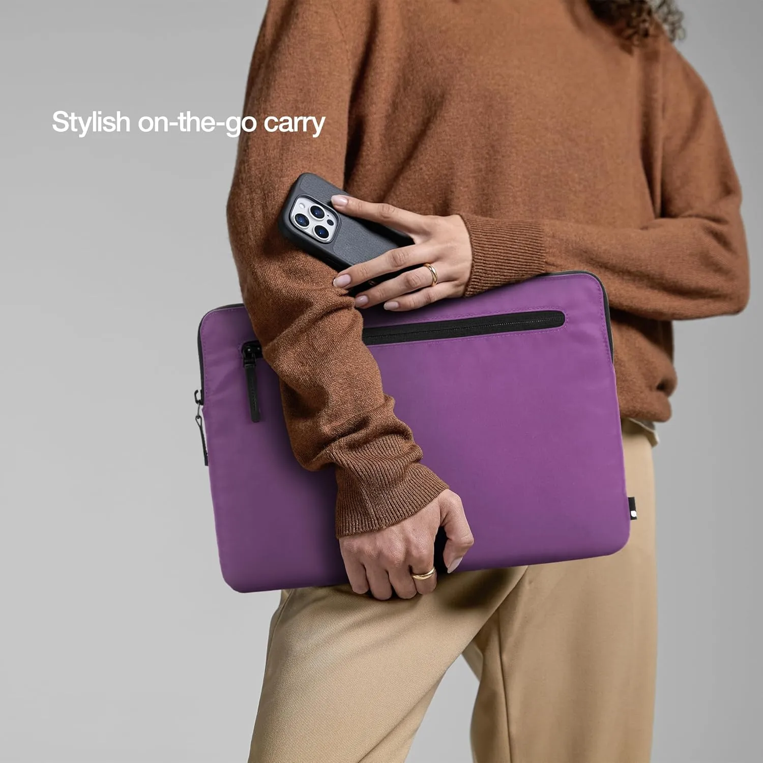 Incase Compact Laptop Sleeve with Flight Nylon - 14-inch MacBook/Laptop & iPad/Tablet Sleeve - Faux Fur Lining, Lightweight, Durable, Weather Resistant, Slip Pocket for Accessories - Nordic Mauve