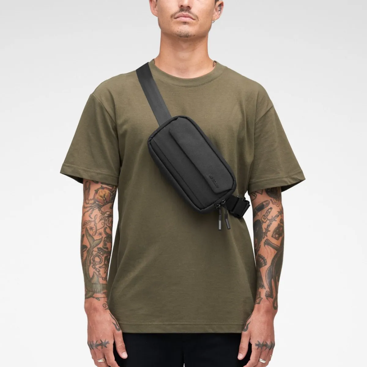 Incase Crosstown Sling with Woolenex