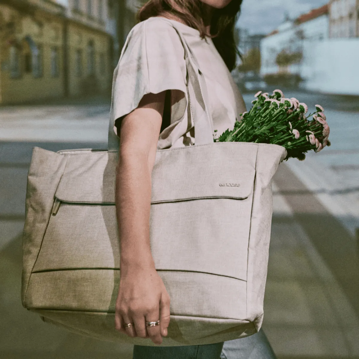 Incase Crosstown Tote with Woolenex