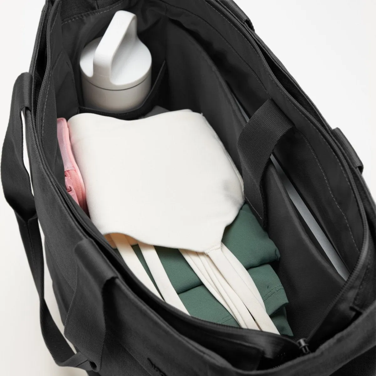Incase Crosstown Tote with Woolenex
