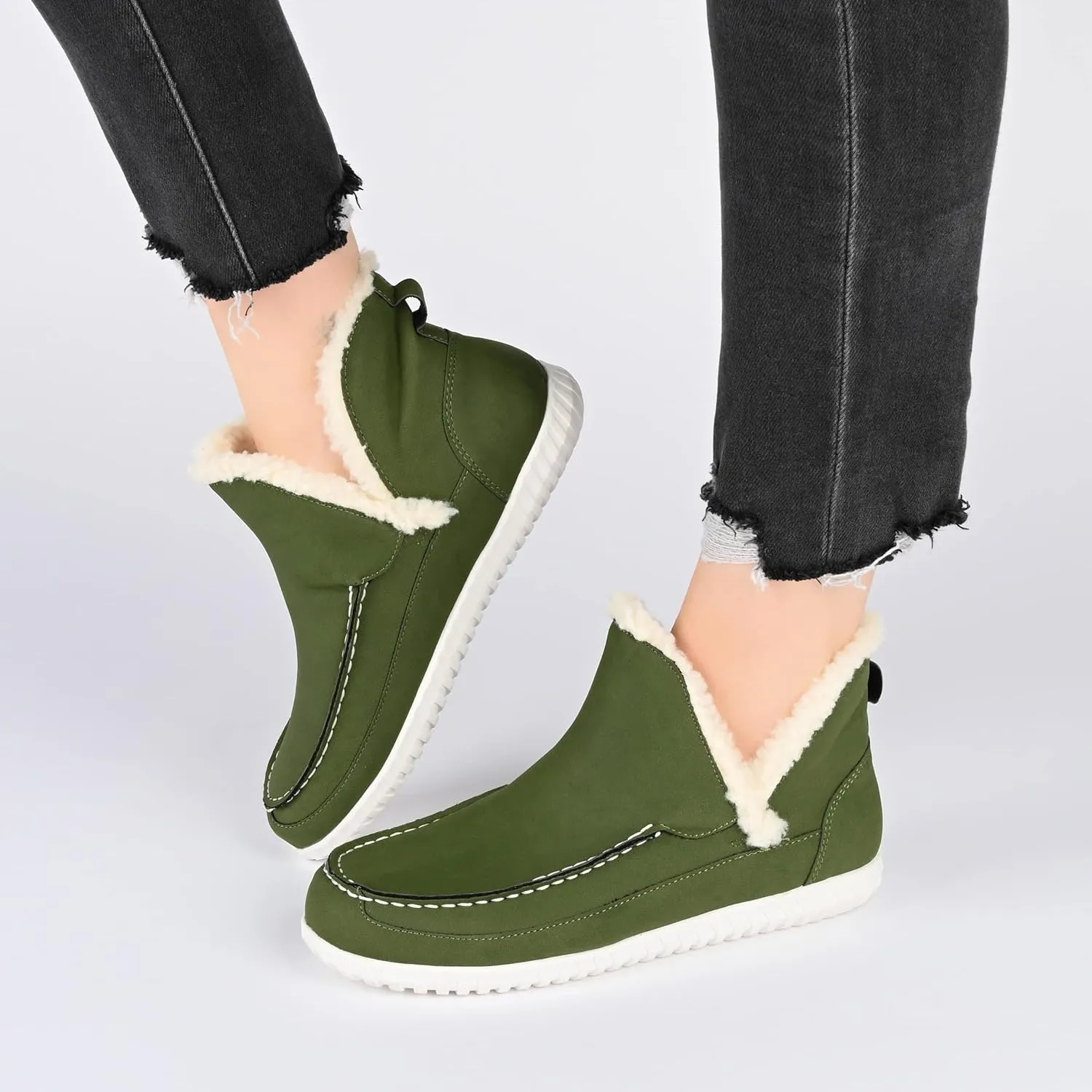 Journee Collection Women's Capreece Moccasin