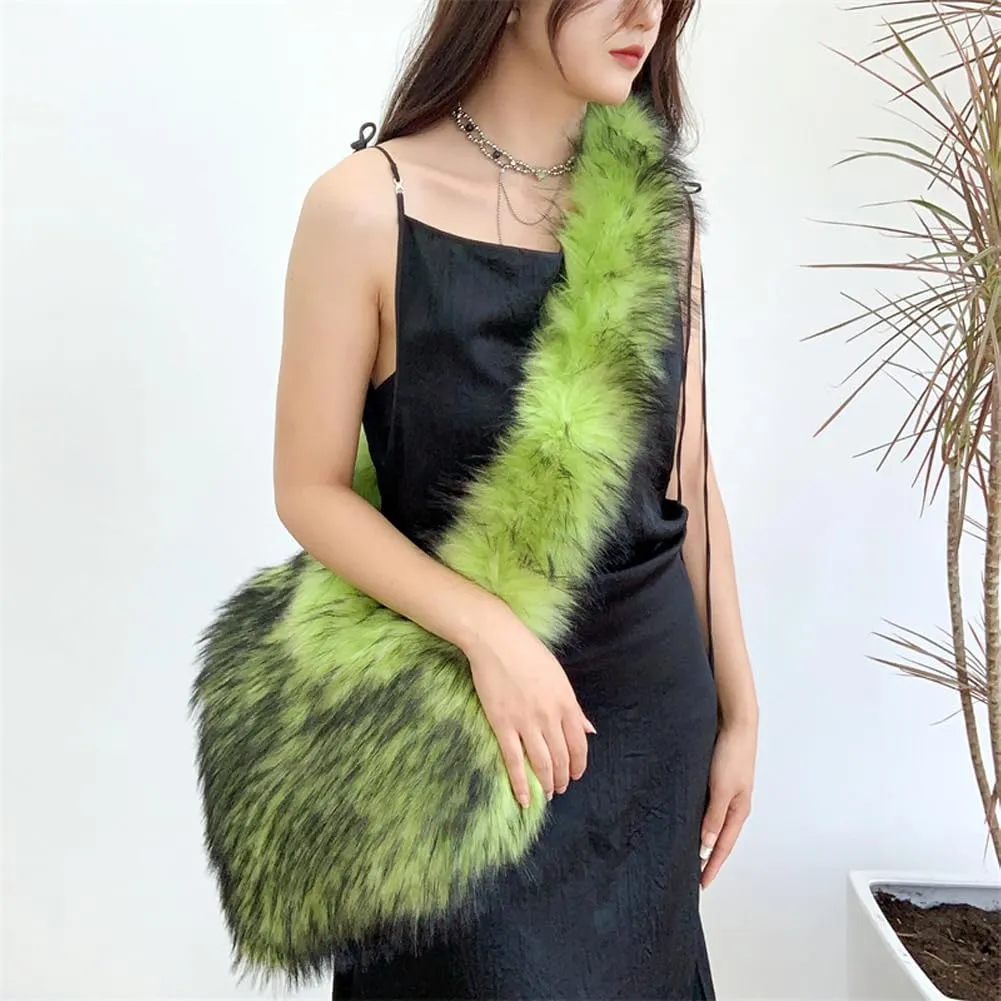 Large Heart Shaped Bag for Women Faux Fur Shoulder Purse Y2k Crossbody Bag Chic Handbag Furry Shoulder Tote Purse