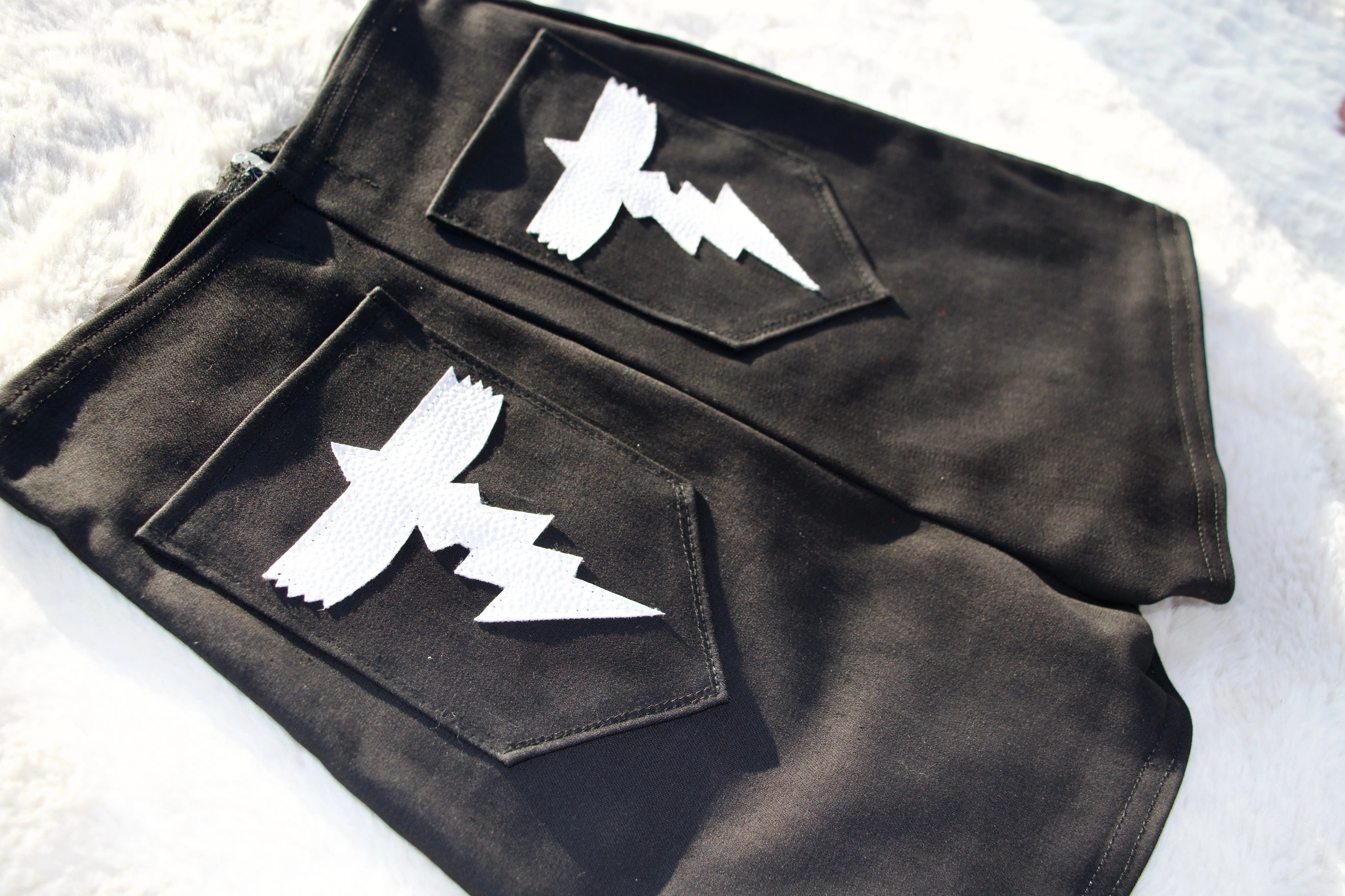 Logo Hot Shorts
