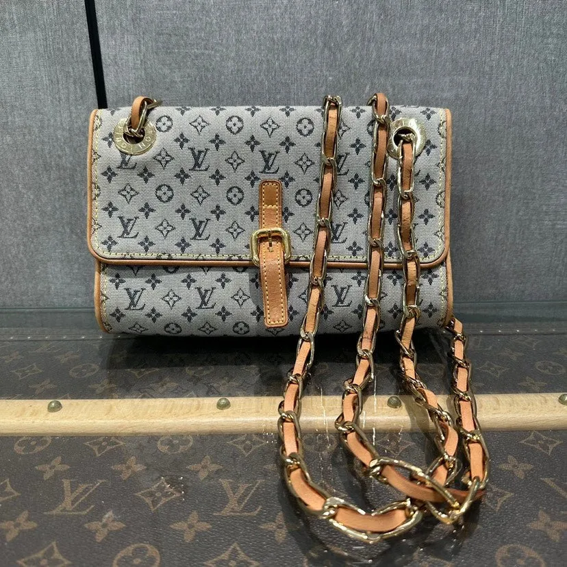 Louis Vuitton Denim Monogram Blue Crossbody Bag 23x17x6cm