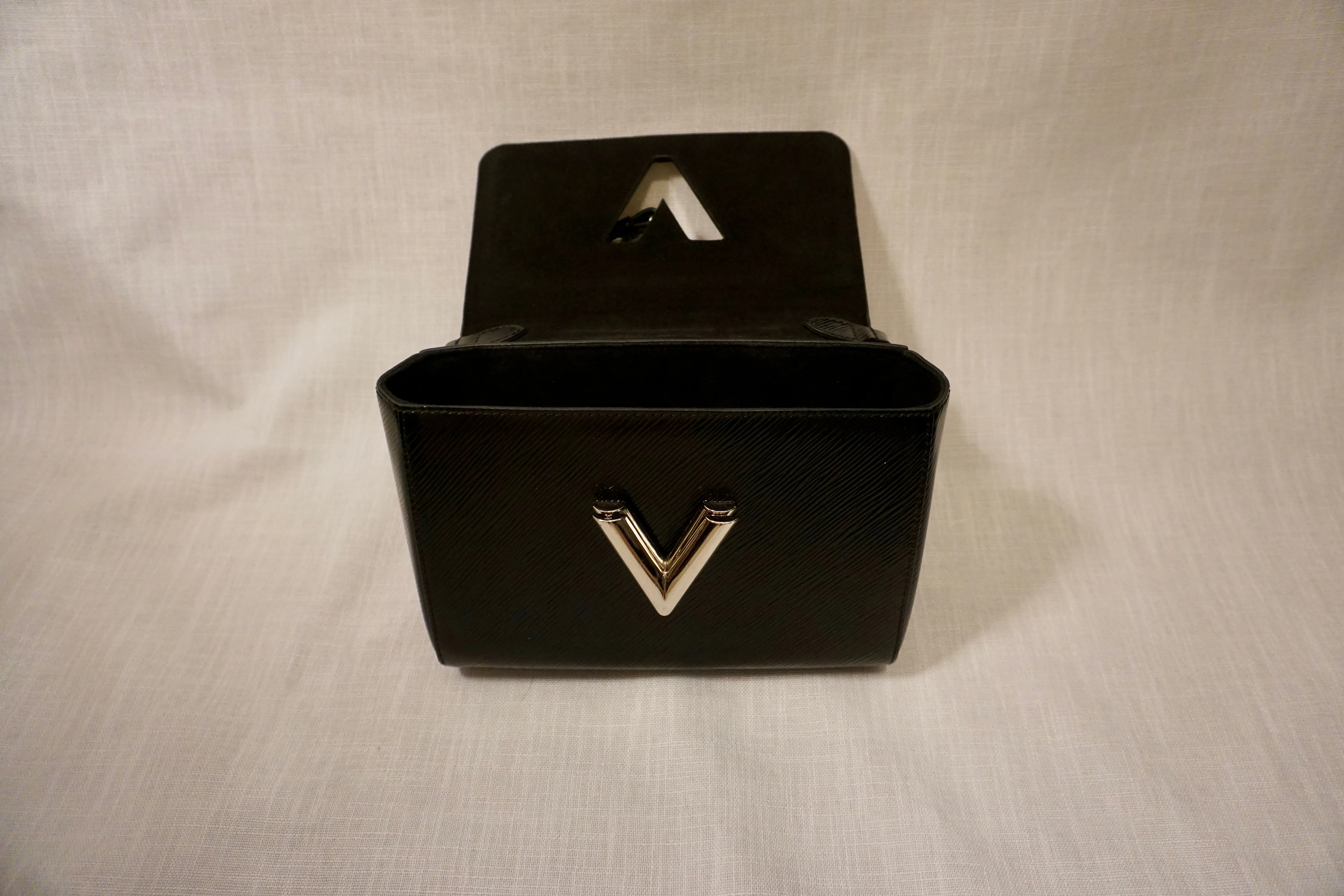 LOUIS VUITTON Epi Leather Twist MM Bag Black