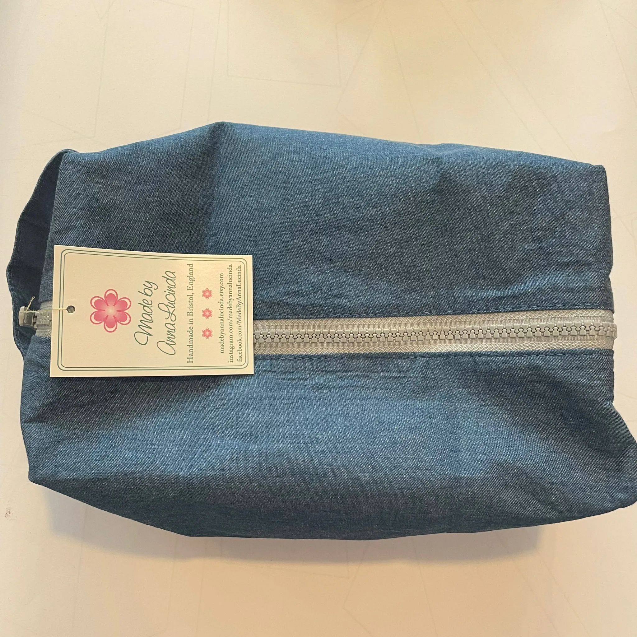 Mens Box Wash Bags In Various Fabrics