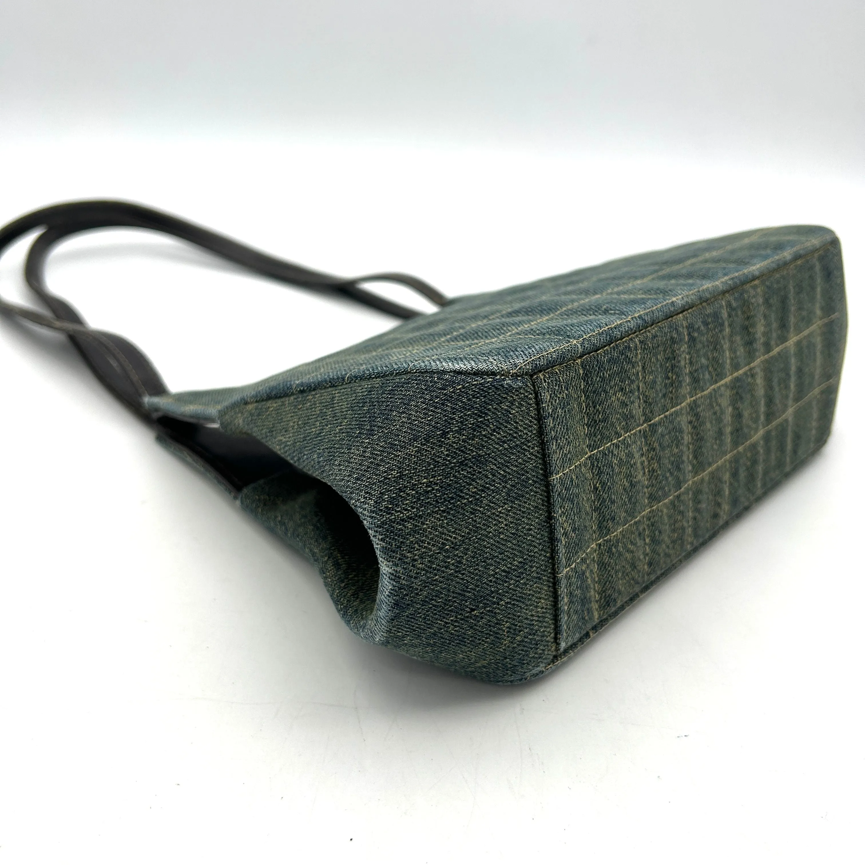 Pre-owned Chanel Denim Leather Shoulder Bag Green Medium LA18337