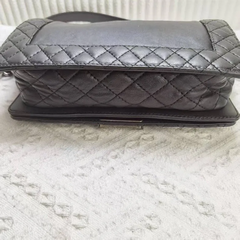 Preloved CHANEL Boy Bag Black Leather Shoulder Bag