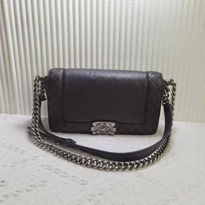 Preloved CHANEL Boy Bag Black Leather Shoulder Bag