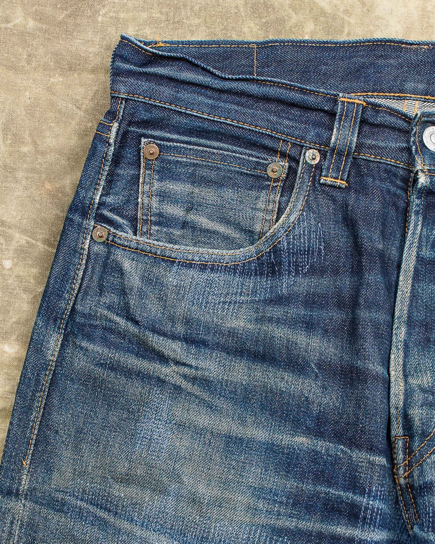 Second hand Levi's Vintage Clothing 1947 501XX W32/L34 Made in USA