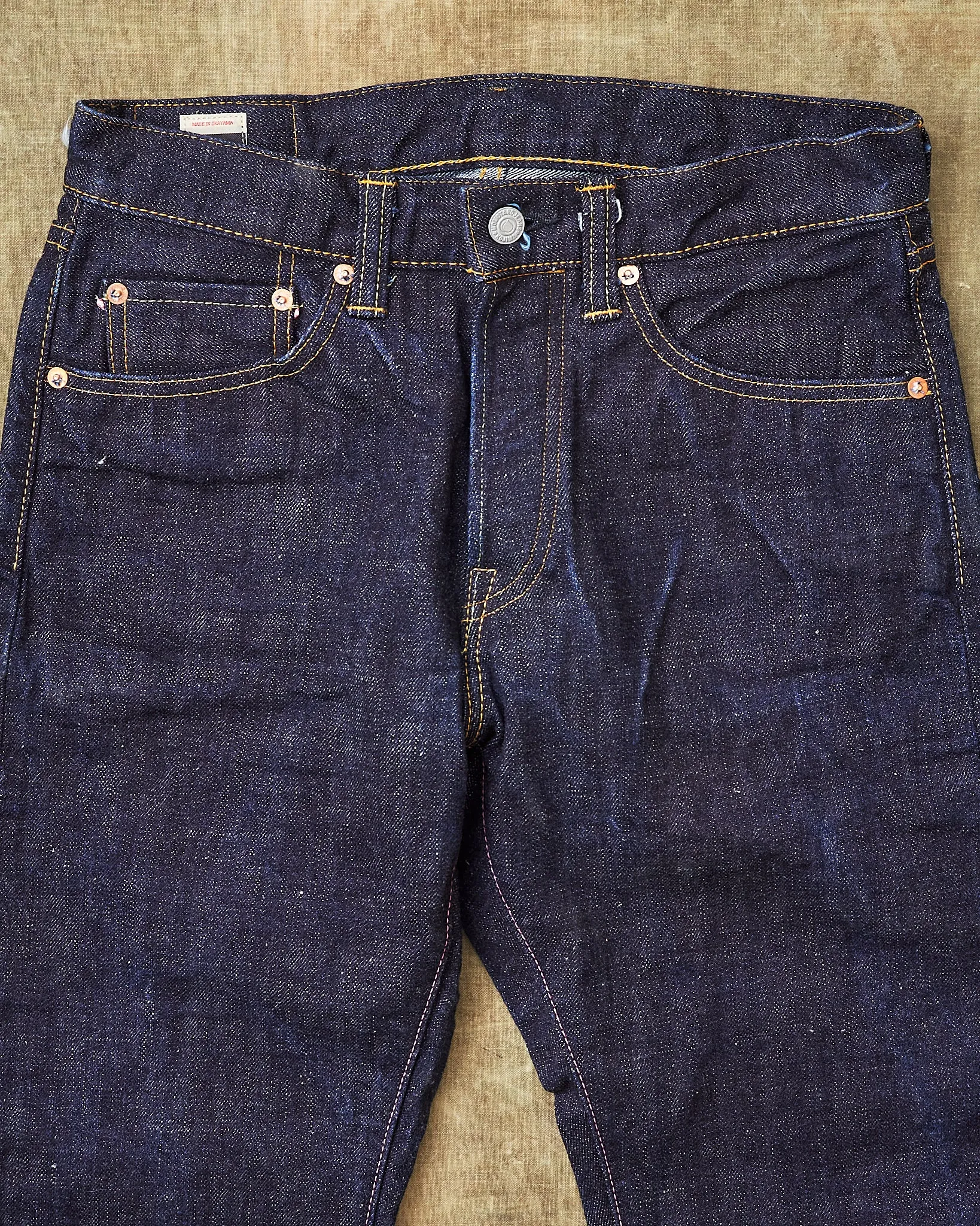 Second Hand Momotaro Lot 0605-82 Natural Tapered 16oz Texture Denim W30