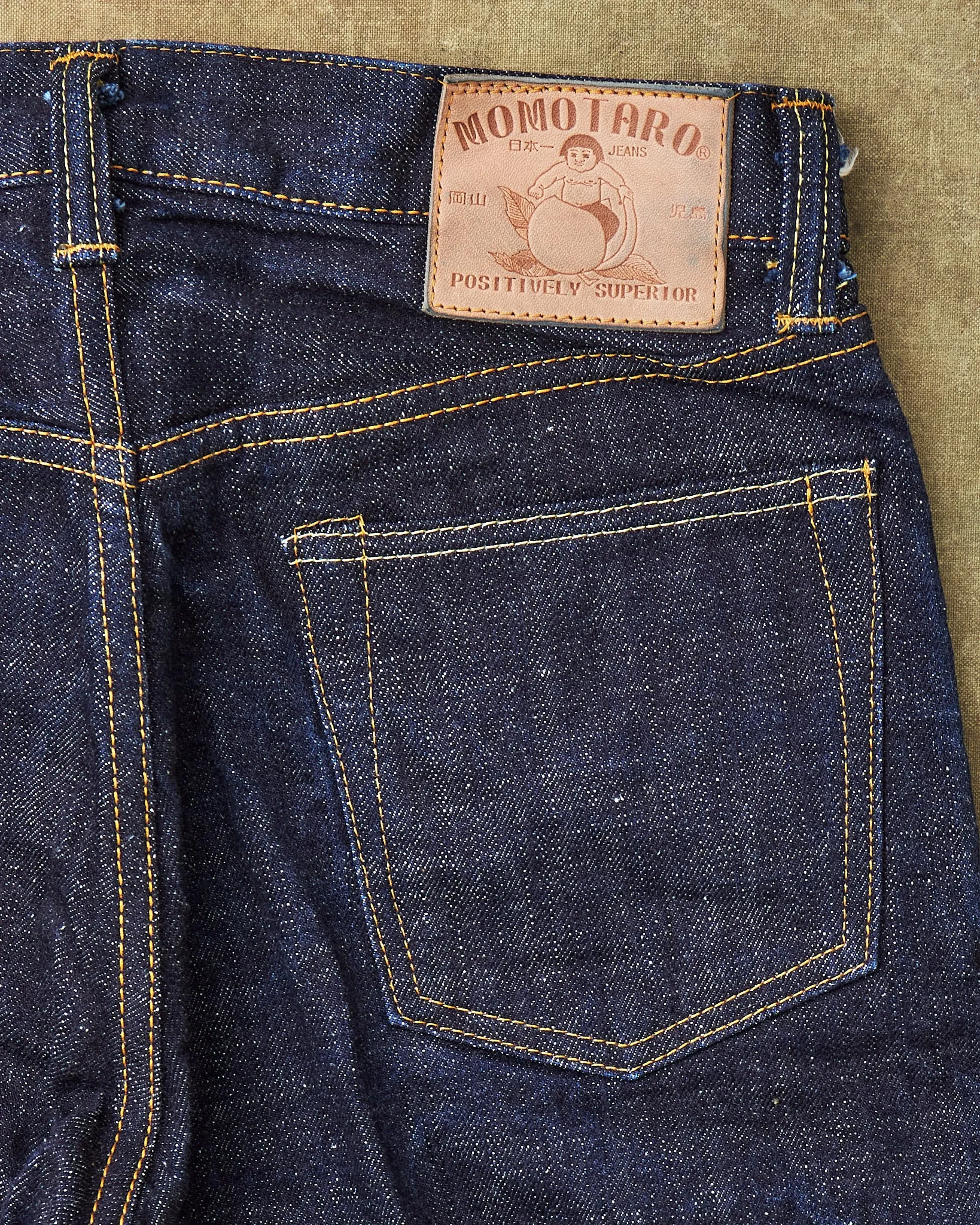 Second Hand Momotaro Lot 0605-82 Natural Tapered 16oz Texture Denim W30