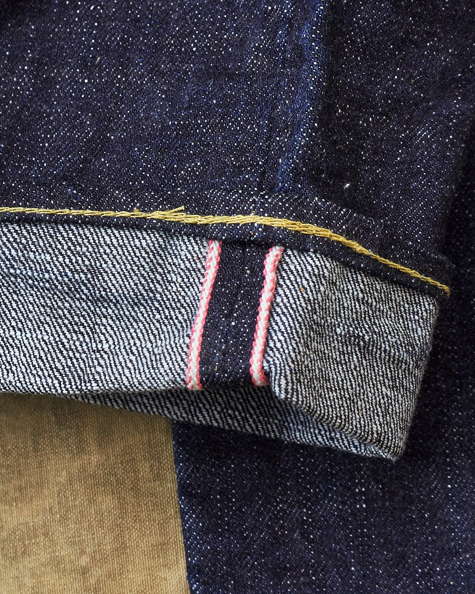 Second Hand Momotaro Lot 0605-82 Natural Tapered 16oz Texture Denim W30