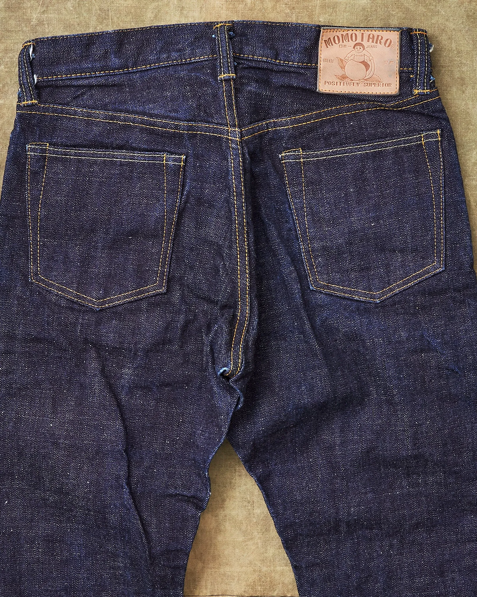 Second Hand Momotaro Lot 0605-82 Natural Tapered 16oz Texture Denim W30