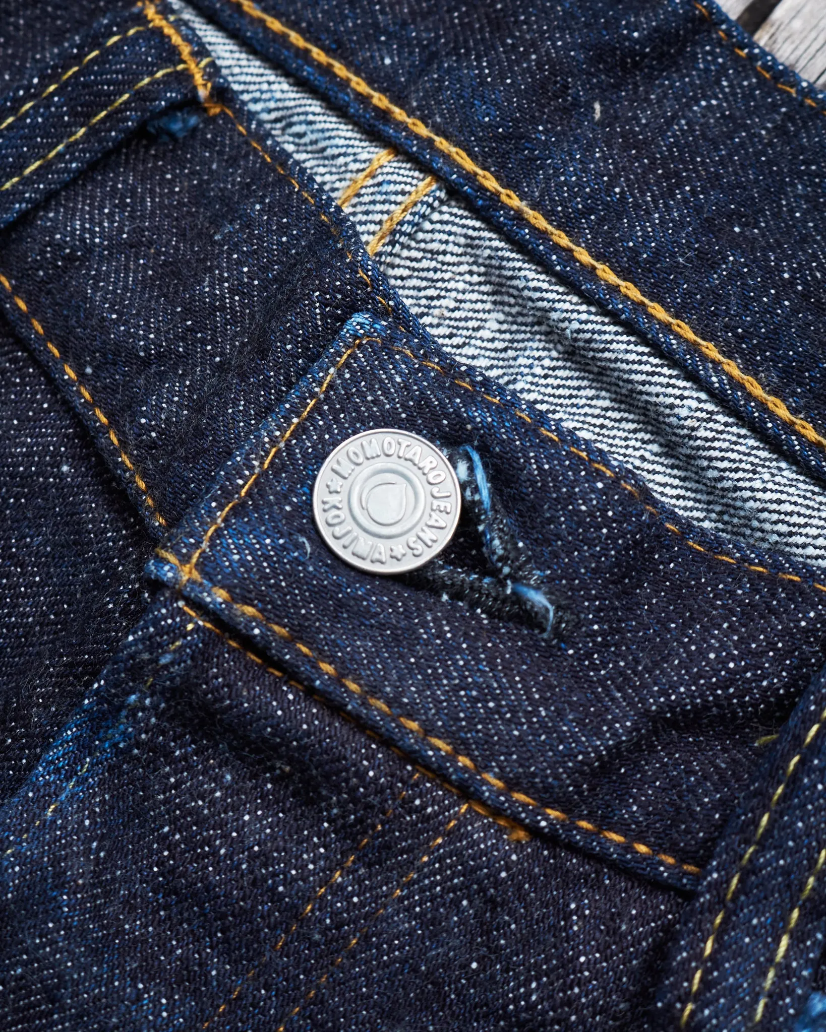 Second Hand Momotaro Lot 0605-82 Natural Tapered 16oz Texture Denim W36