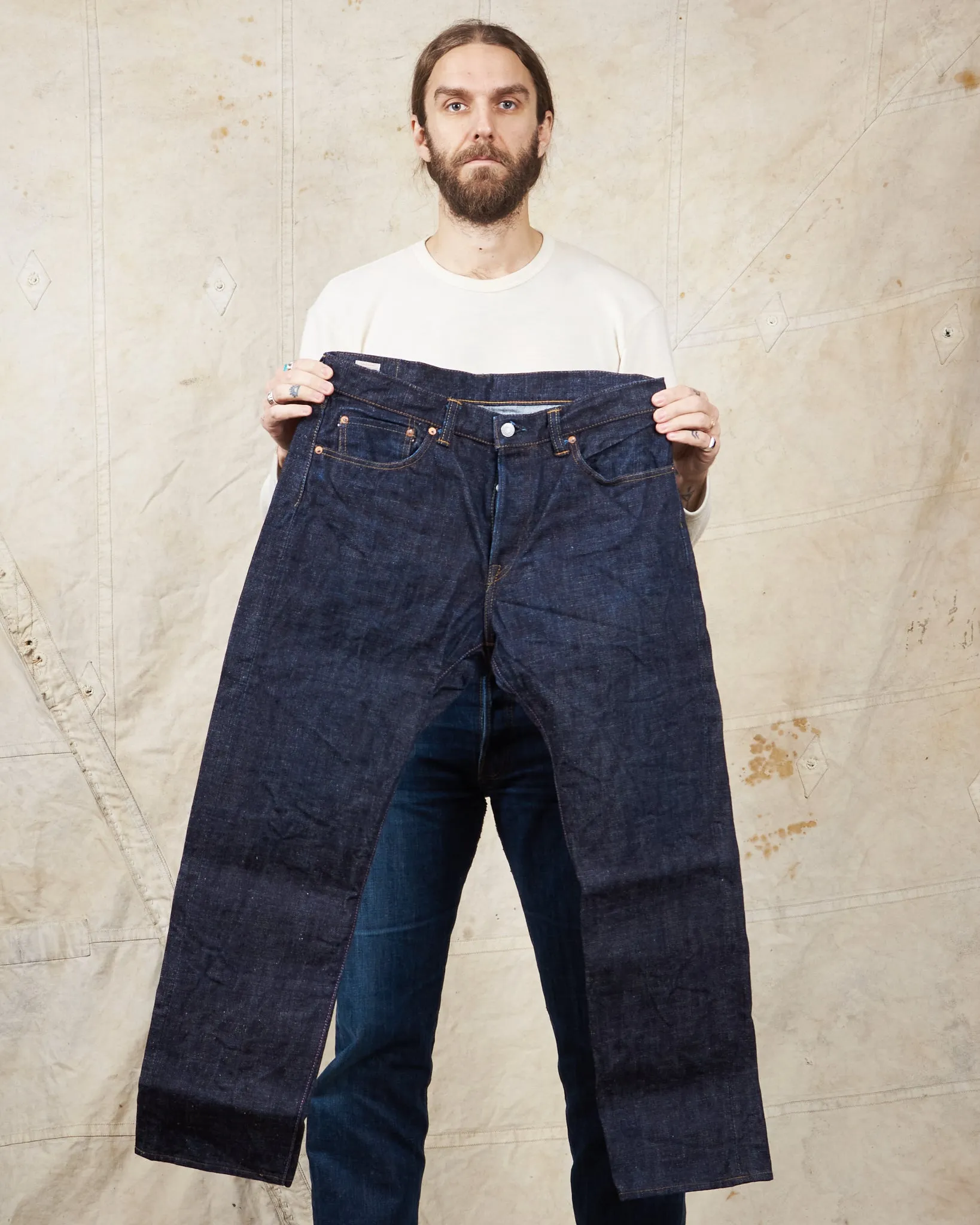 Second Hand Momotaro Lot 0605-82 Natural Tapered 16oz Texture Denim W36