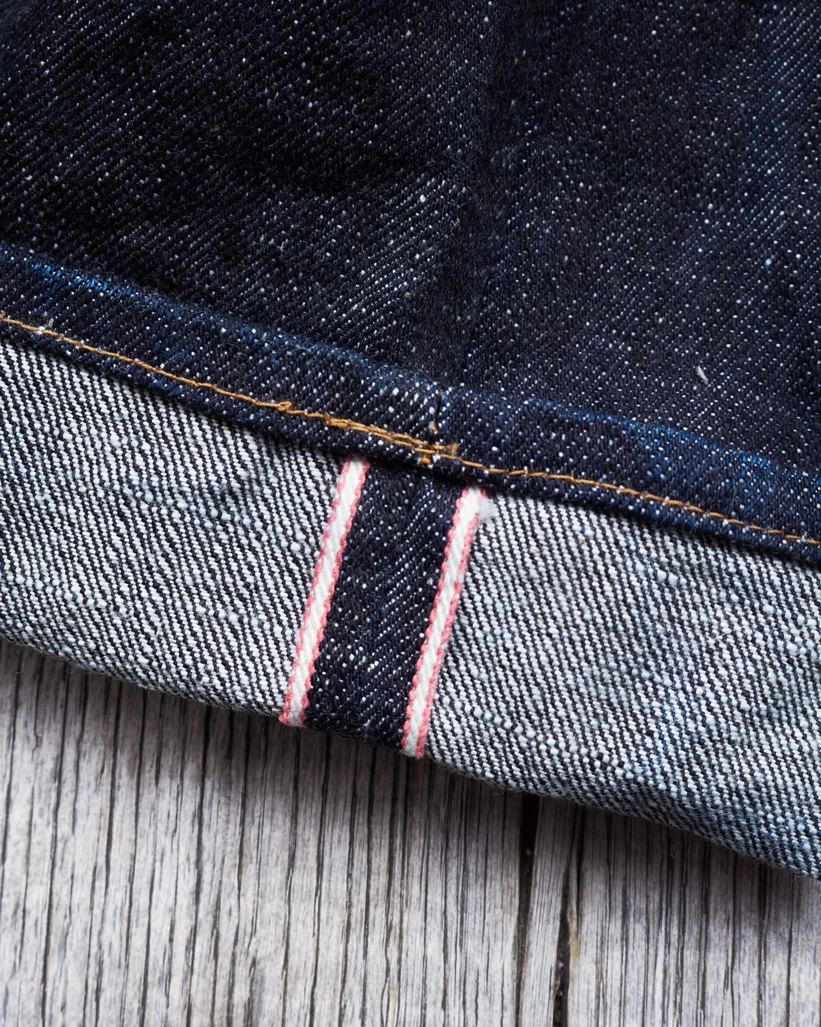 Second Hand Momotaro Lot 0605-82 Natural Tapered 16oz Texture Denim W36