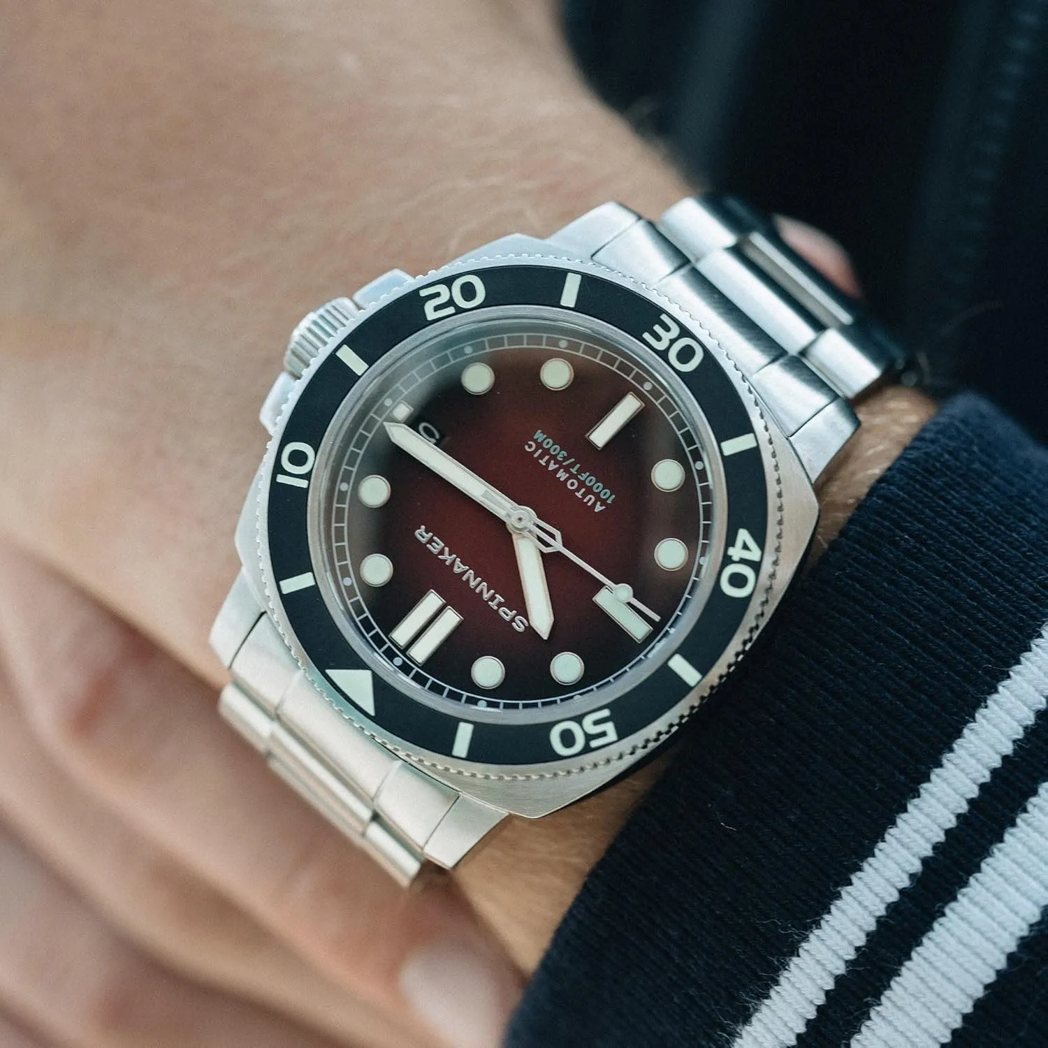 Spinnaker Men's 42mm Hull Diver Automatic Watch with Solid Stainless Steel Bracelet SP-5088