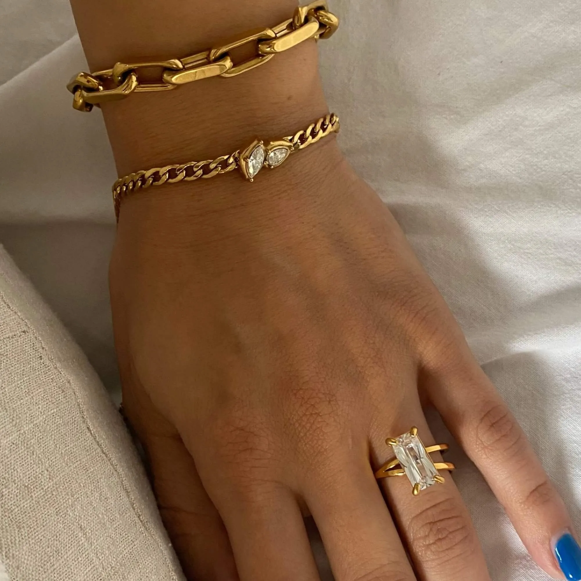 Thick Chain Link Bracelet