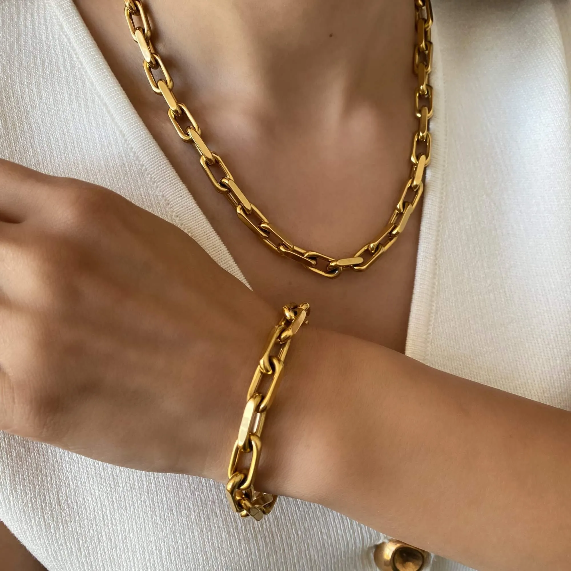 Thick Chain Link Bracelet