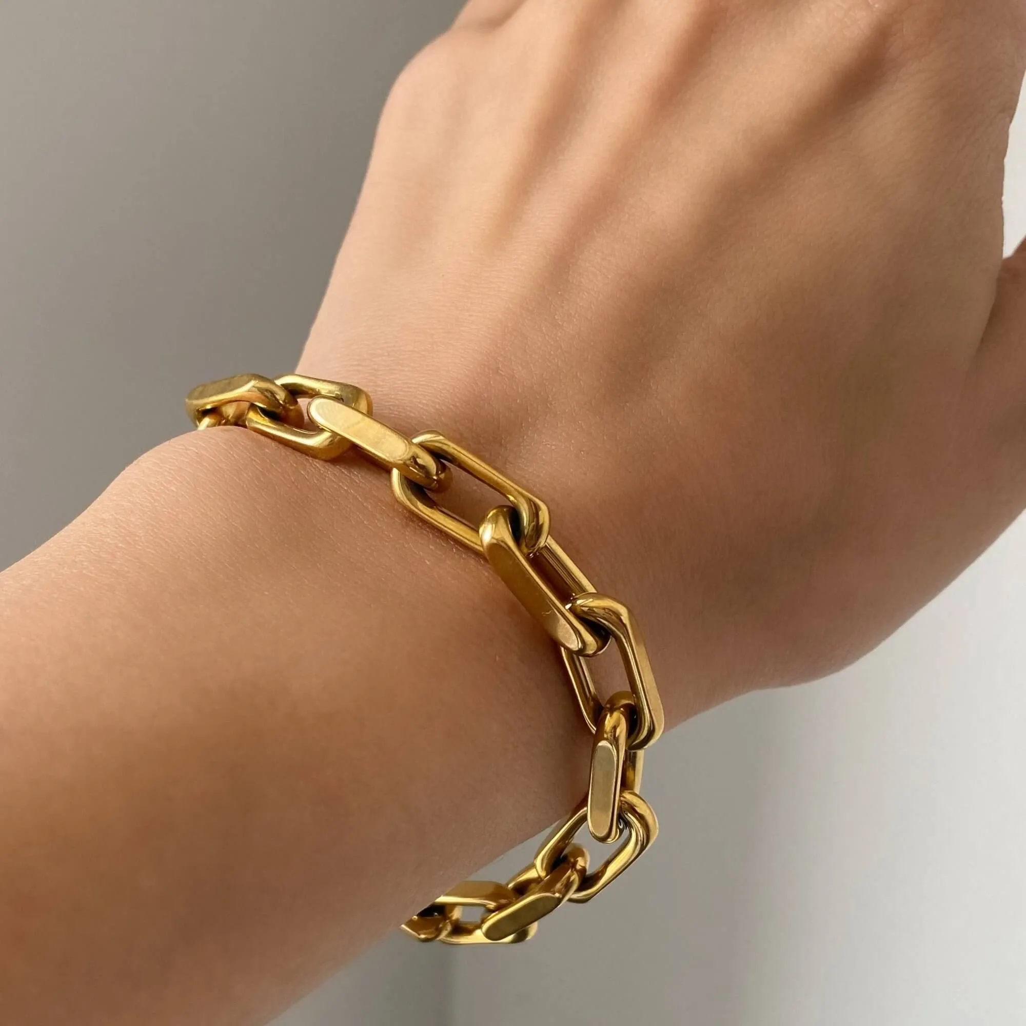 Thick Chain Link Bracelet