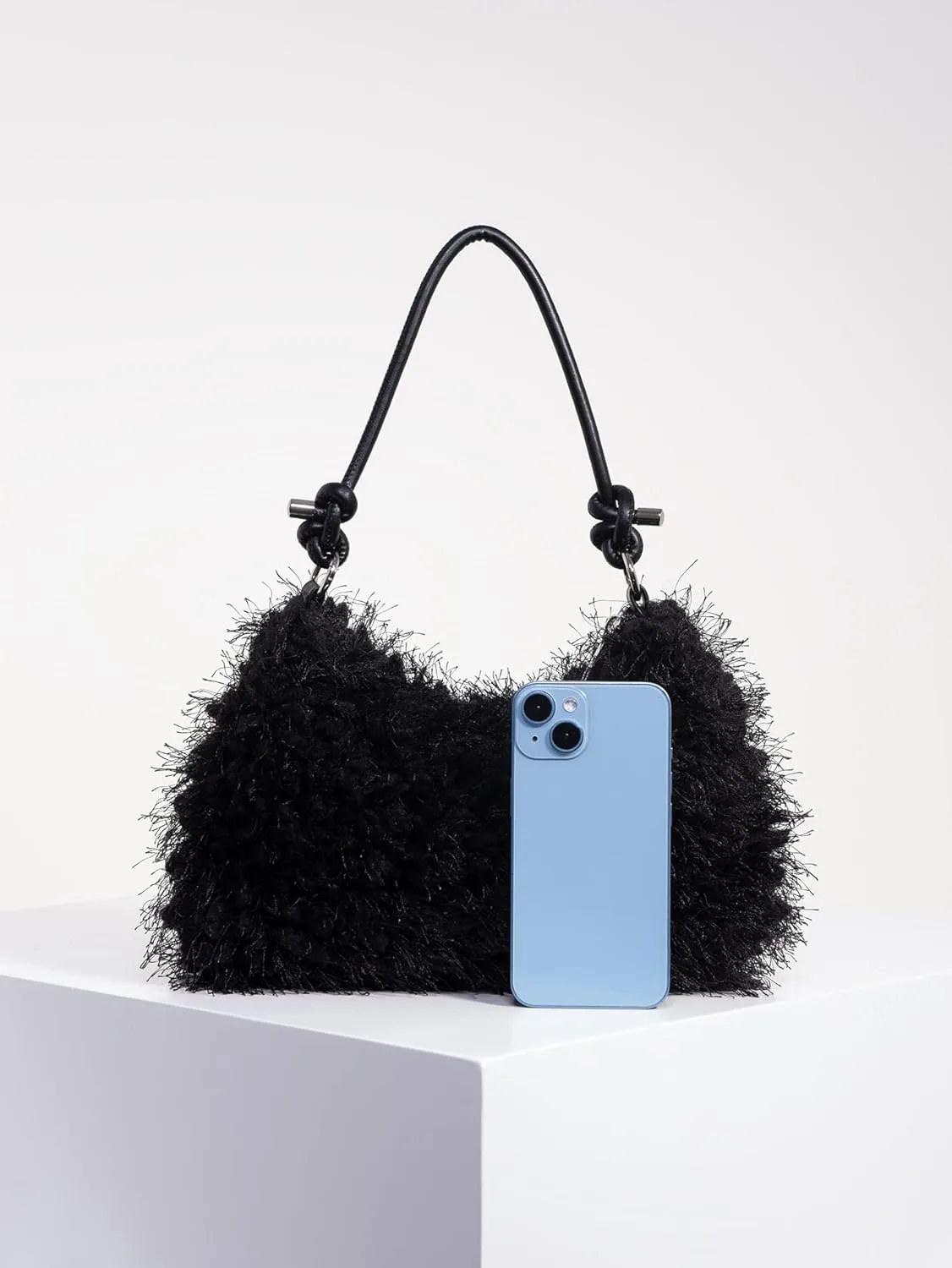 Verdusa Women's Fluffy Faux Fur Underarm Bags Fuzzy Shoulder Bag Plush Purse