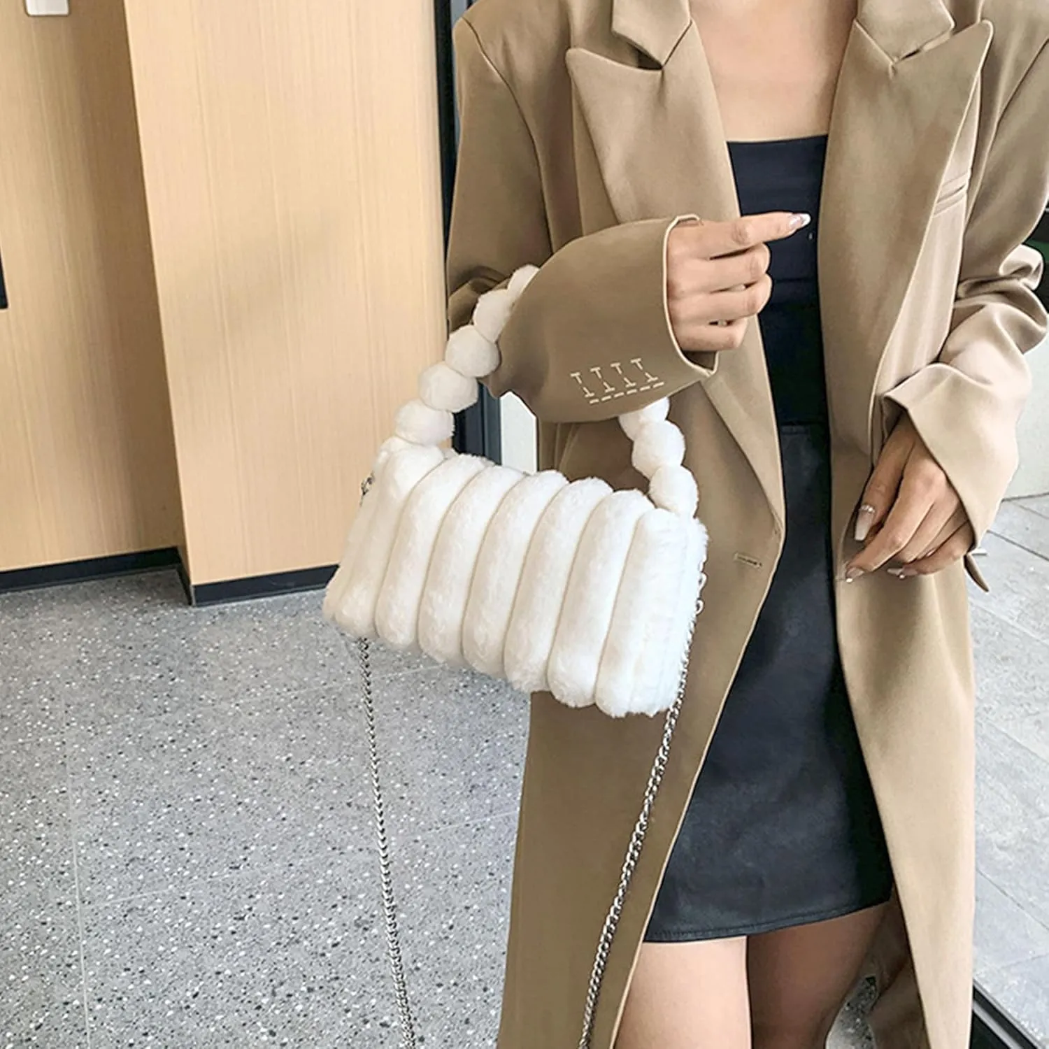 Women Faux Fur Winter Fashion Shoulder Bag Barrel Shape Drawstring Satchel Purse
